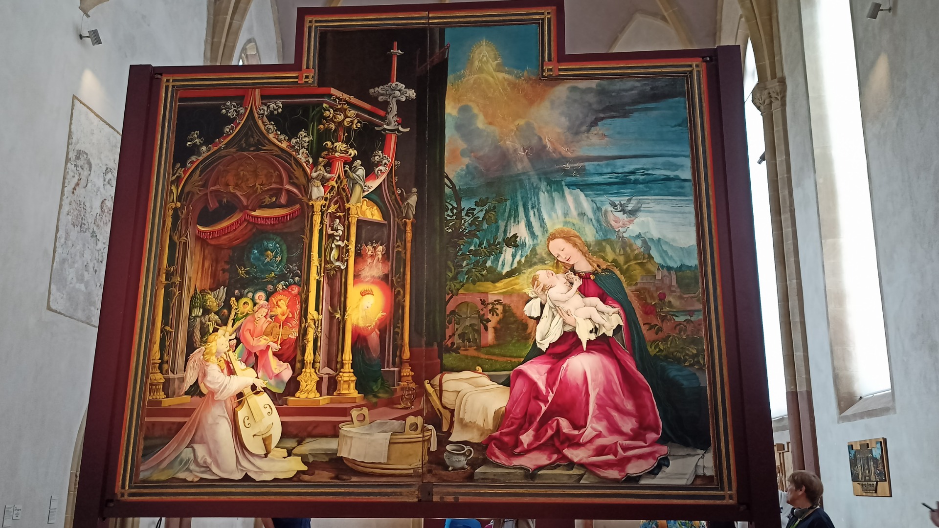 le concert des anges et la Vierge et l'enfant